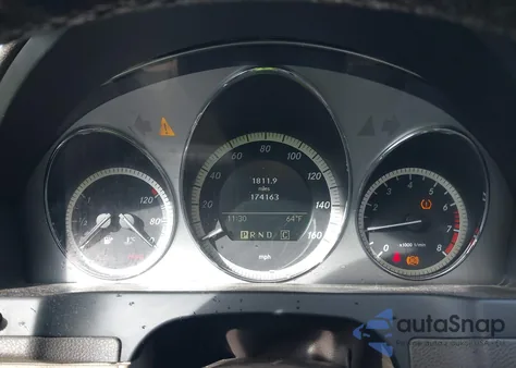 2010 Mercedes-Benz C 300 Sport 4Matic z USA, uszkodzony, nr VIN WDDGF8BB7AR105115